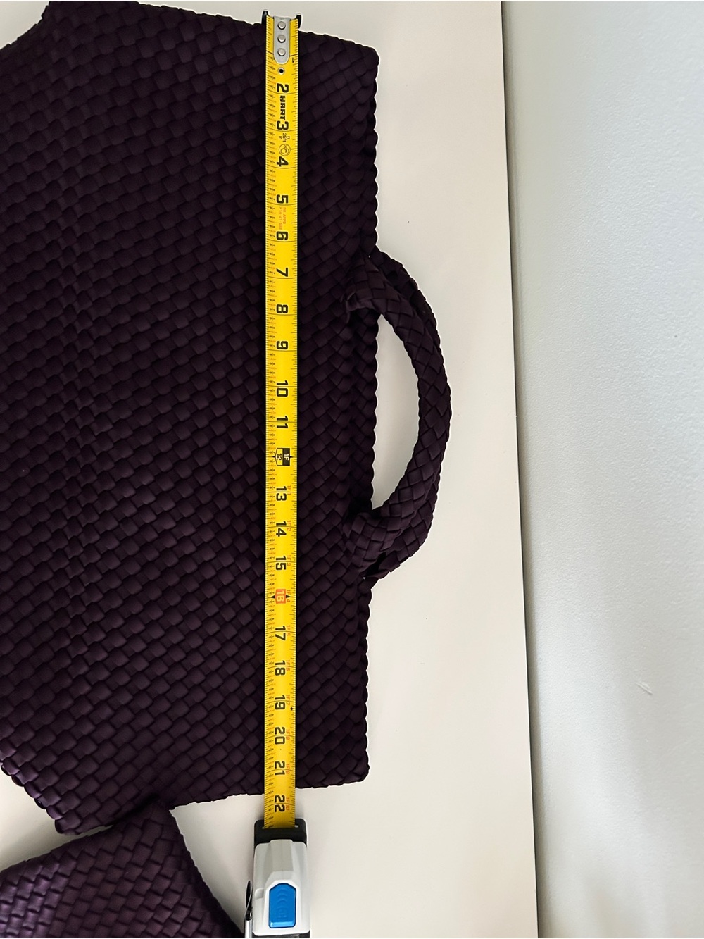 Naghedi St. Barth’s Large tote with small pouch in Aubergine - Picture 7 of 10